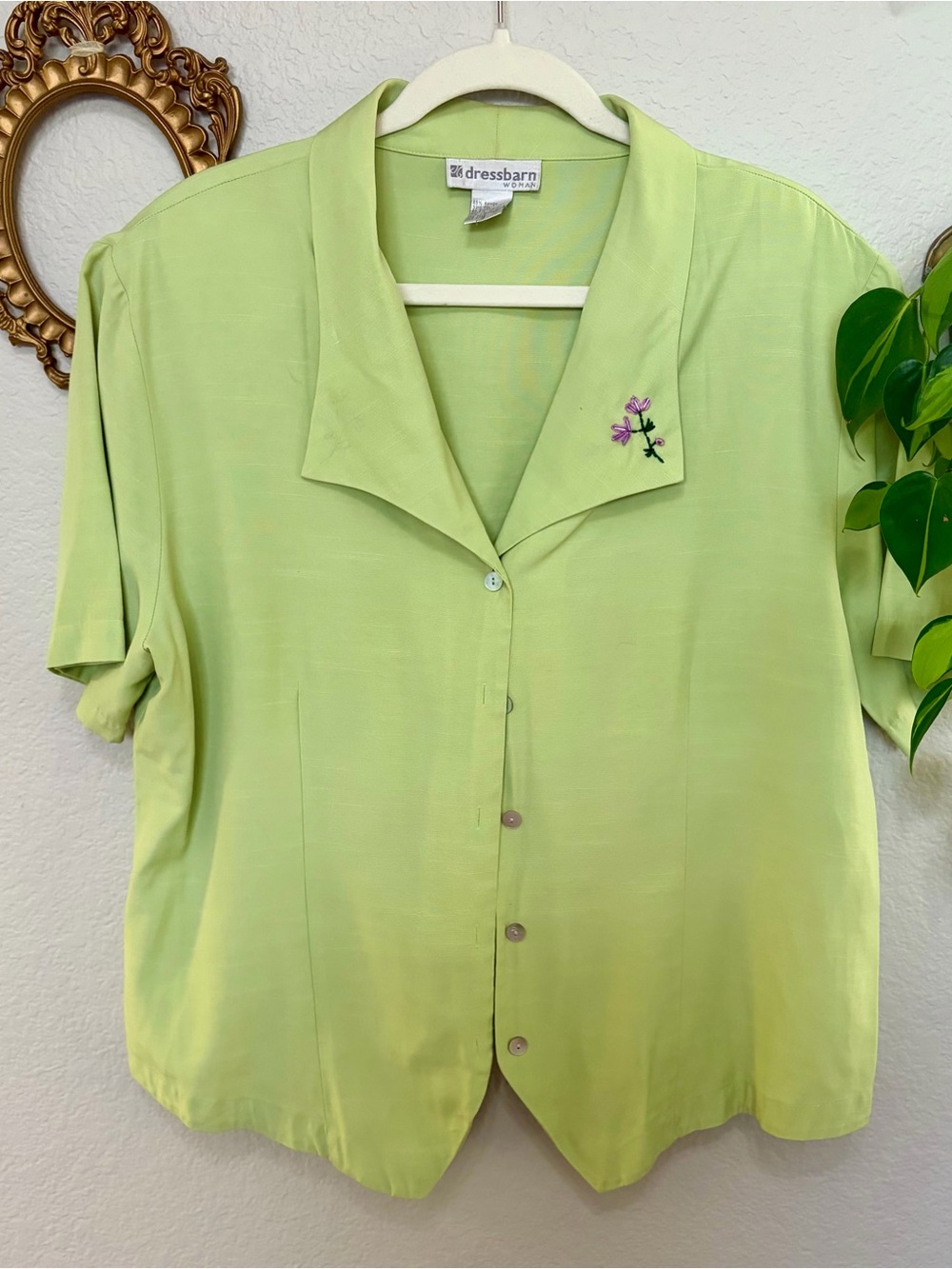 dressbarn Light Lime Short Sleeve Button Front Top with Floral Embroidery